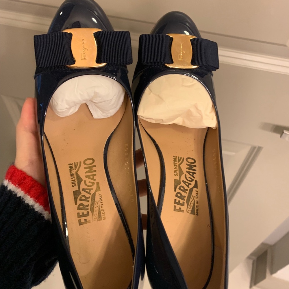 Ferragamo Vera pump